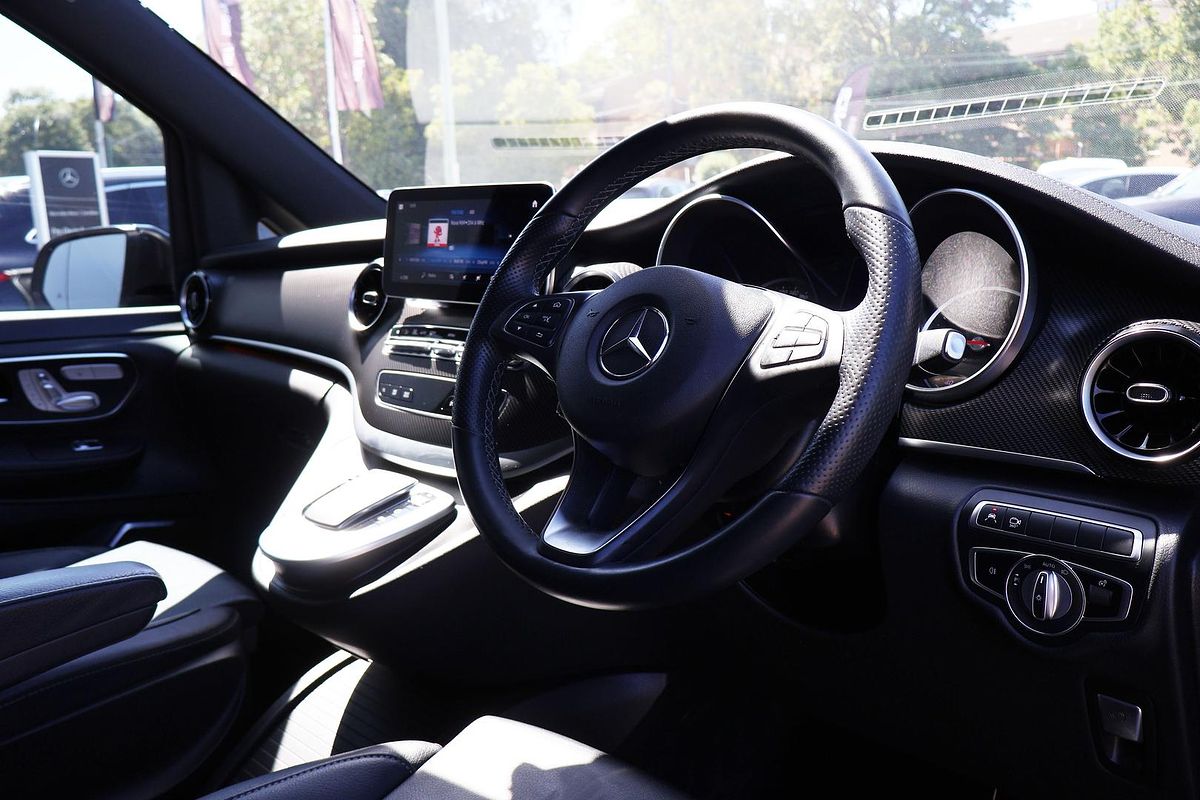 2022 Mercedes-Benz V-Class V300 d AMG Avantgarde 447 MWB