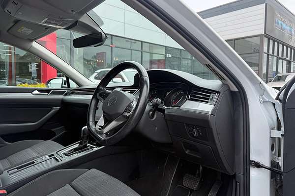 2022 Volkswagen Passat 140TSI Business B8