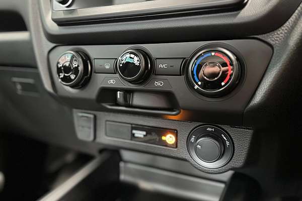 2025 Isuzu D-MAX SX 4X4