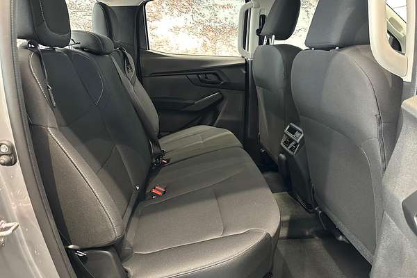 2025 Isuzu D-MAX SX 4X4