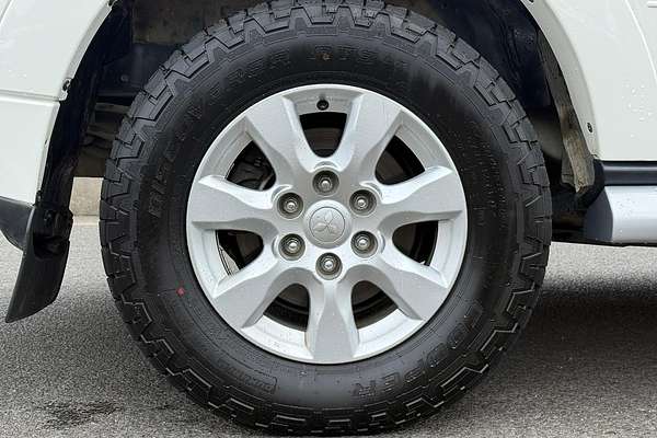 2019 Mitsubishi Pajero GLX NX