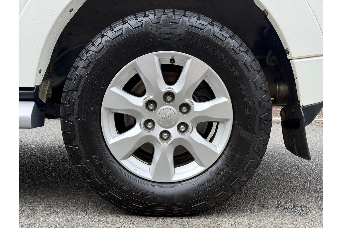 2019 Mitsubishi Pajero GLX NX