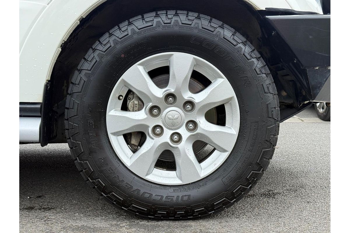 2019 Mitsubishi Pajero GLX NX