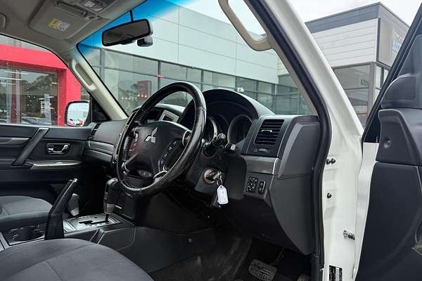 2019 Mitsubishi Pajero GLX NX