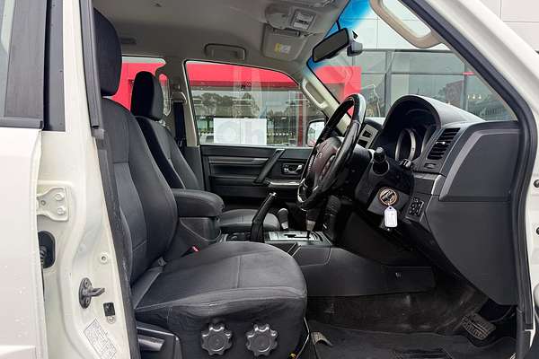 2019 Mitsubishi Pajero GLX NX