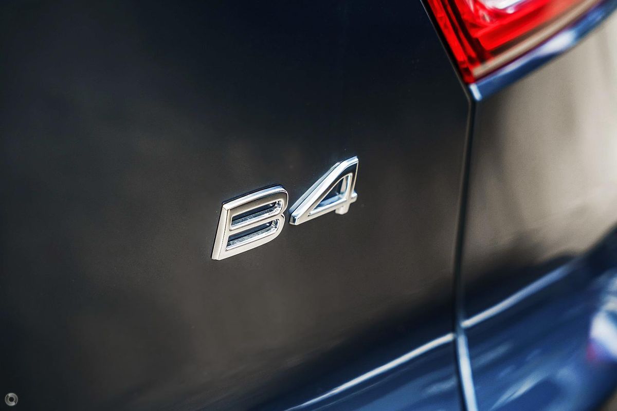 2025 Volvo XC40 Plus B4