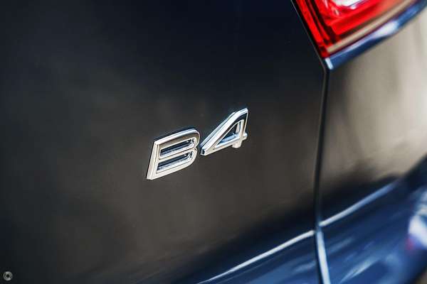 2025 Volvo XC40 Plus B4