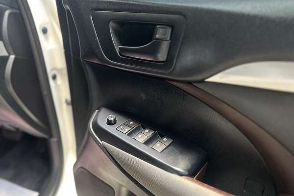 2015 Toyota Kluger GX GSU50R