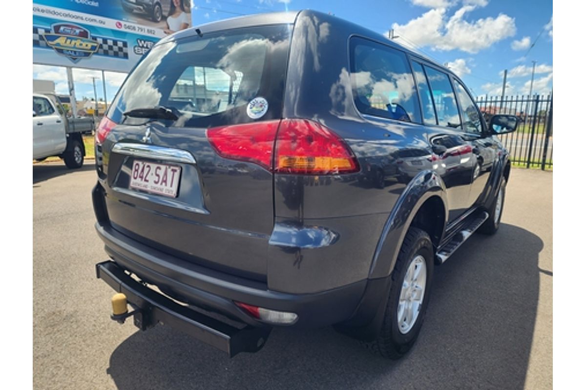 2011 Mitsubishi Challenger LS PB