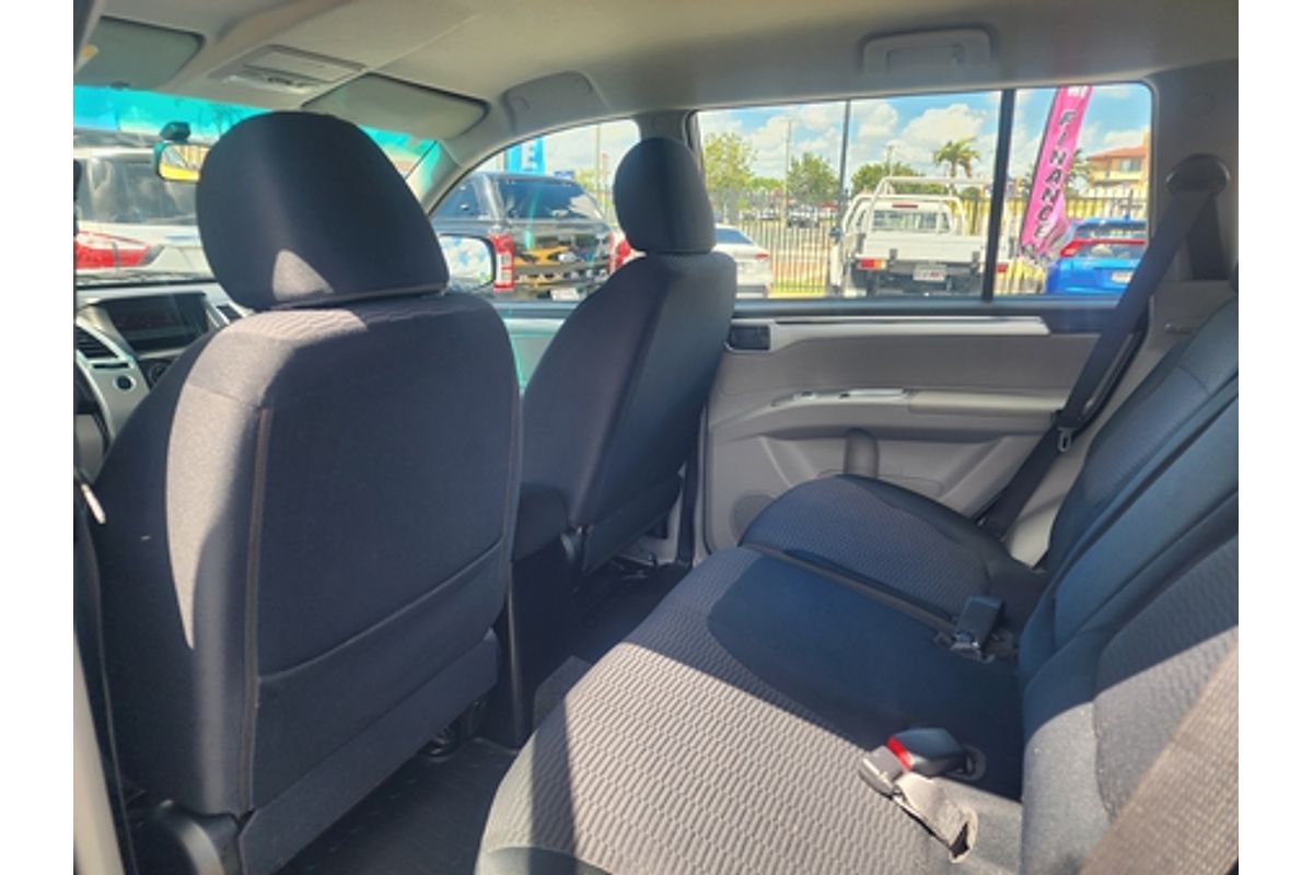 2011 Mitsubishi Challenger LS PB