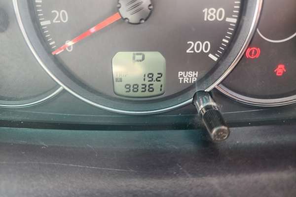 2011 Mitsubishi Challenger LS PB