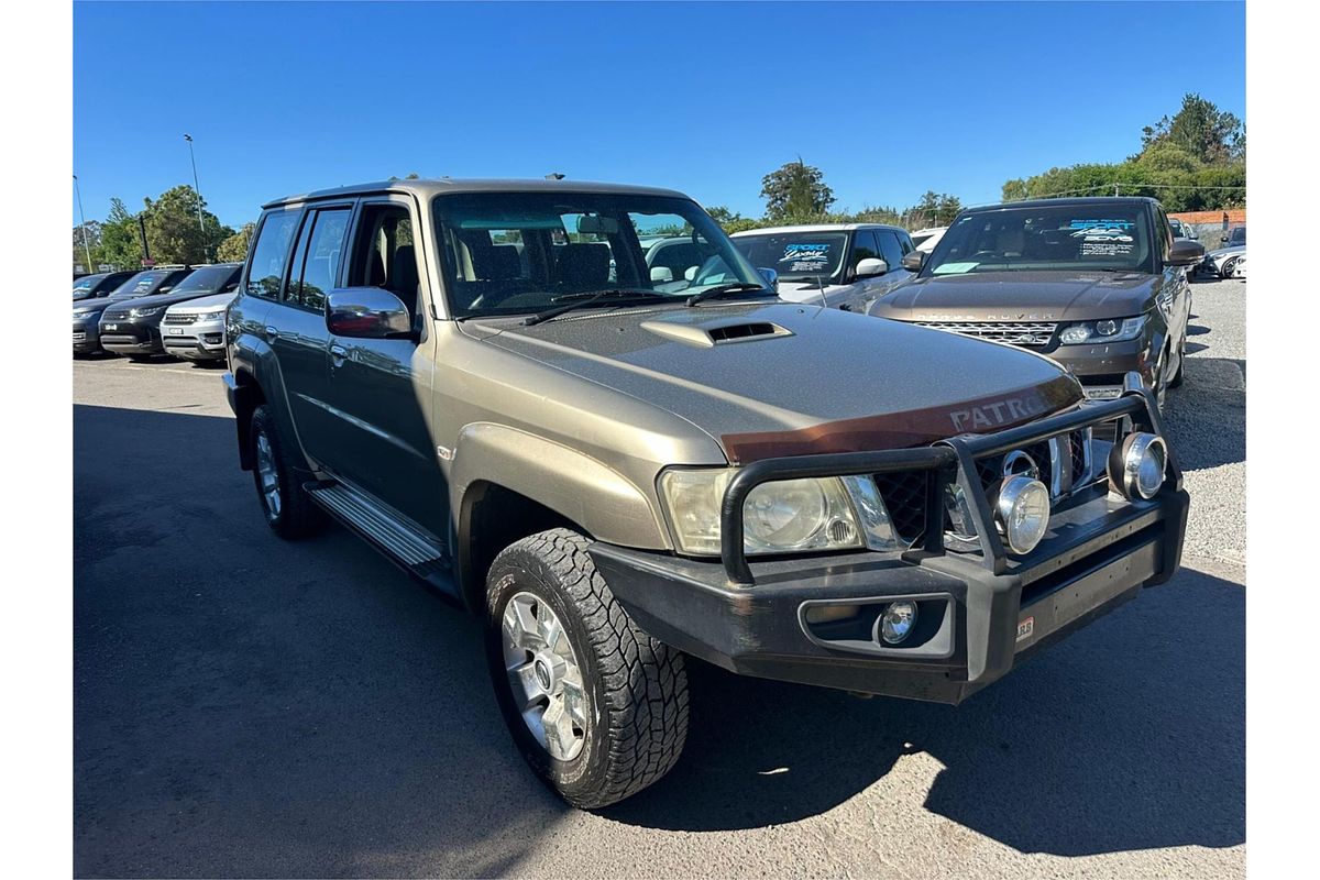 2009 Nissan Patrol ST GU 6