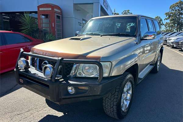 2009 Nissan Patrol ST GU 6
