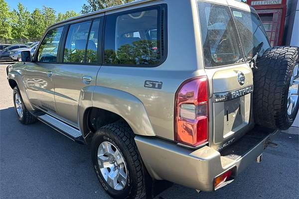 2009 Nissan Patrol ST GU 6