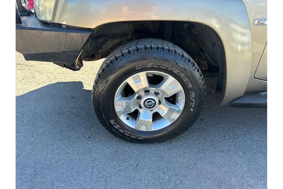 2009 Nissan Patrol ST GU 6