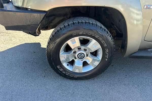 2009 Nissan Patrol ST GU 6