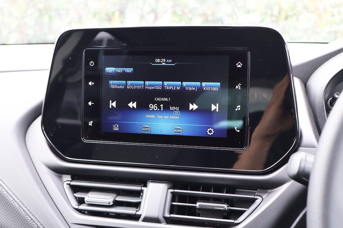 2024 Suzuki S-Cross JYB