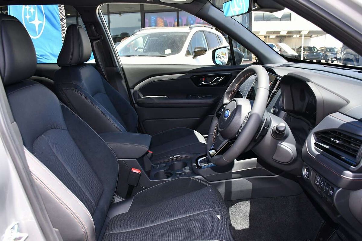 2025 Subaru Forester Hybrid Touring S6