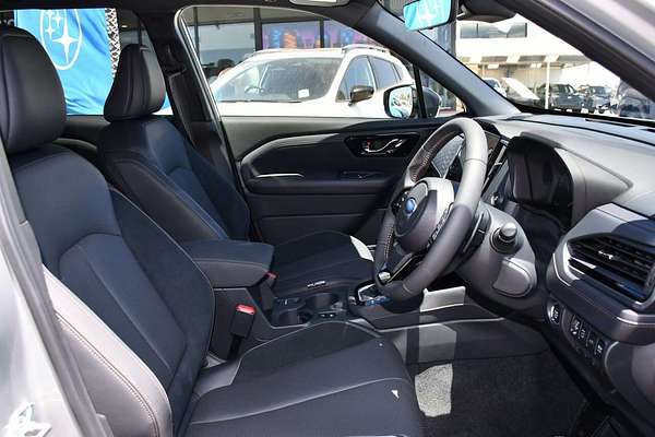 2025 Subaru Forester Hybrid Touring S6