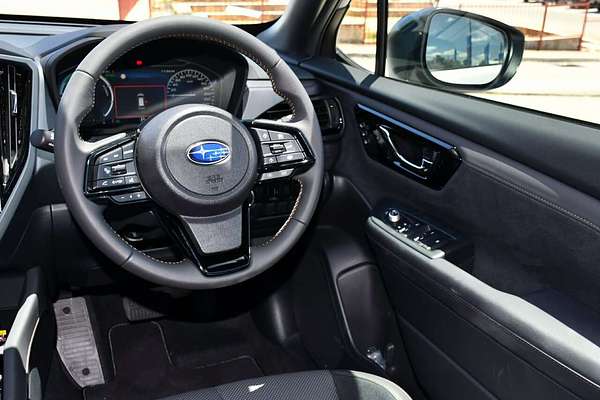 2025 Subaru Forester Hybrid Touring S6