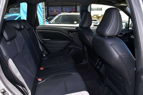 2025 Subaru Forester Hybrid Touring S6