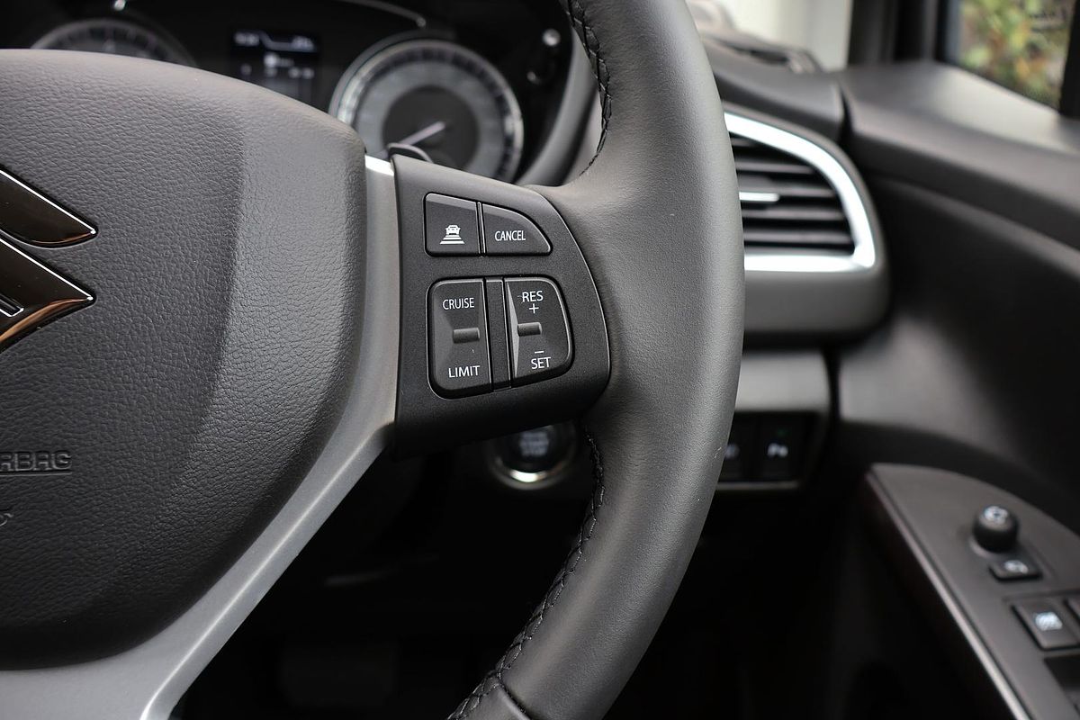 2024 Suzuki S-Cross JYB