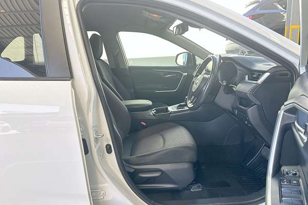 2020 Toyota RAV4 GXL MXAA52R