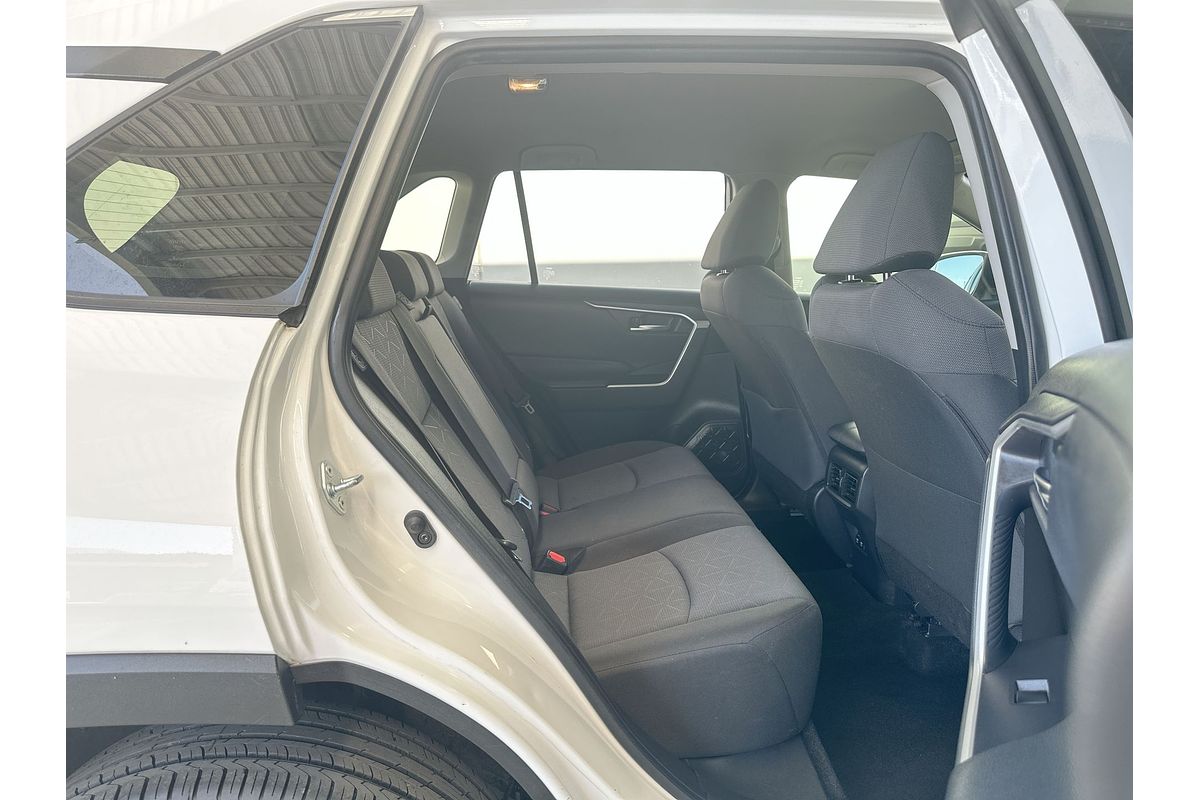 2020 Toyota RAV4 GXL MXAA52R