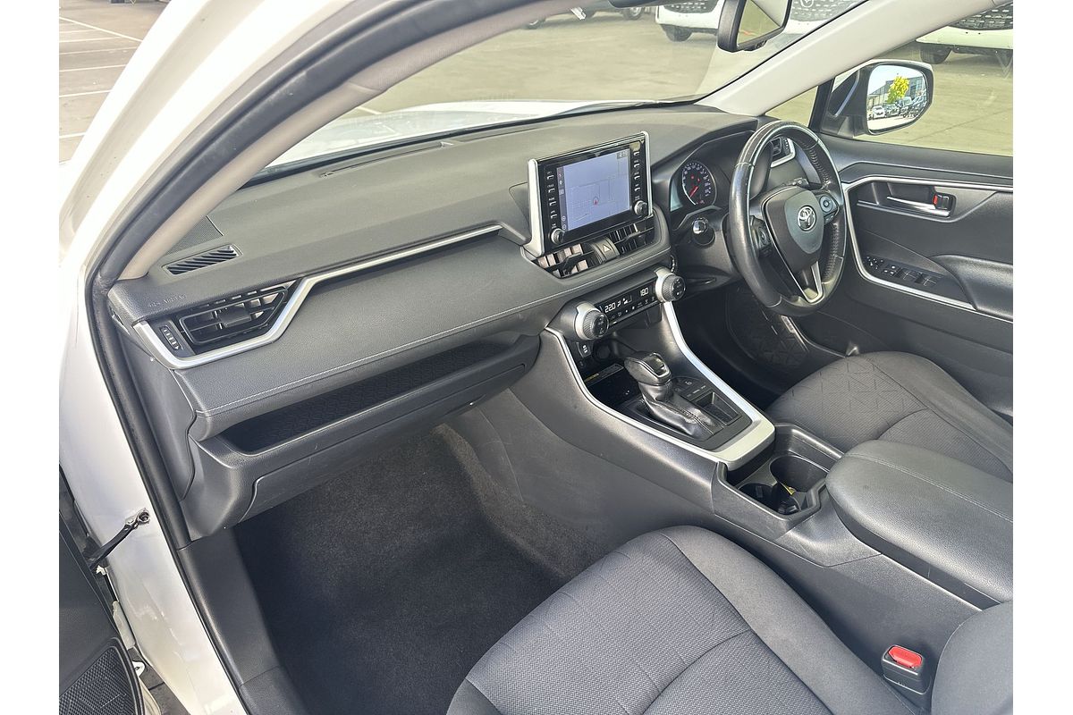 2020 Toyota RAV4 GXL MXAA52R