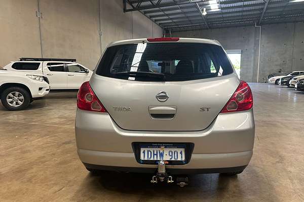 2009 Nissan Tiida ST C11