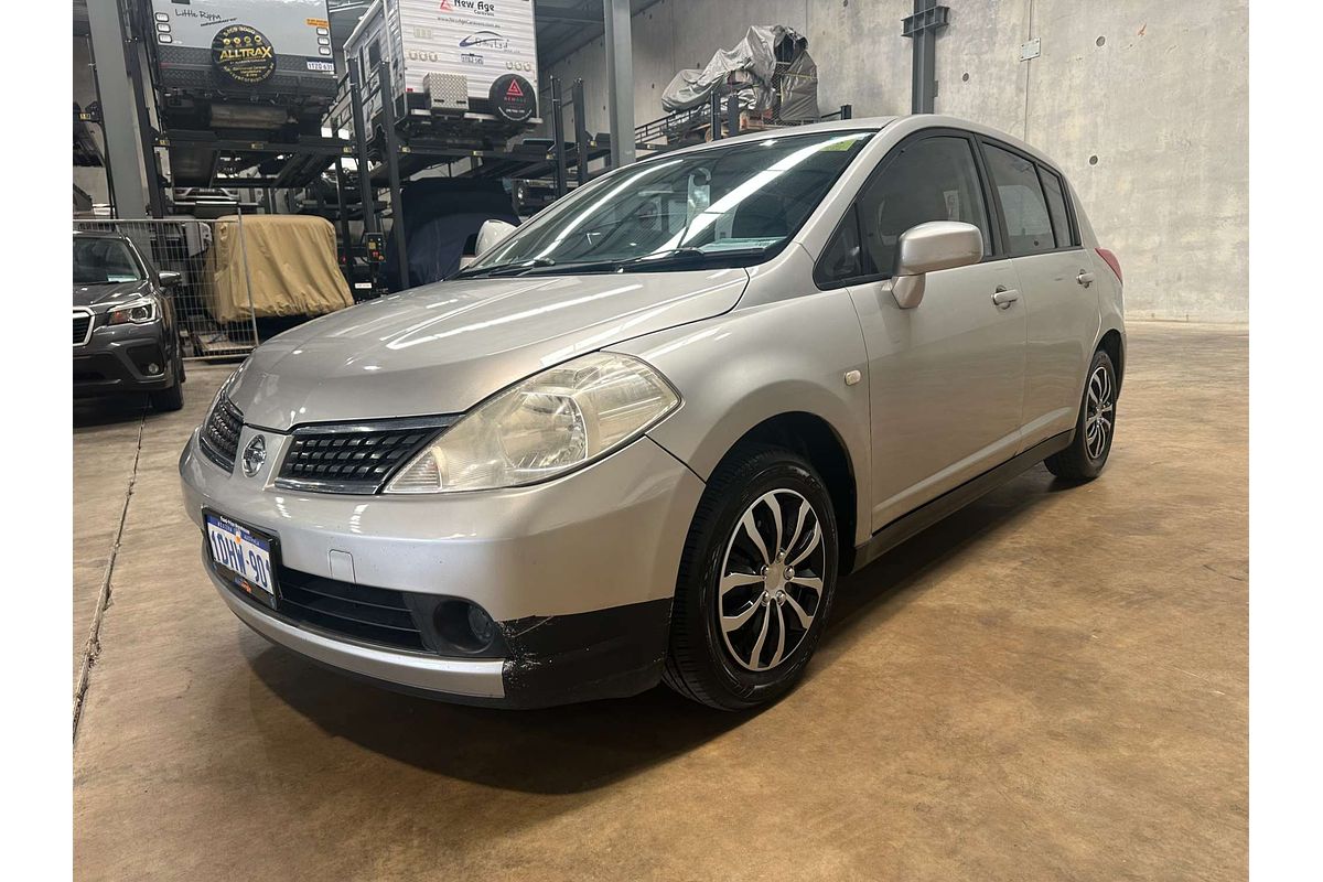 2009 Nissan Tiida ST C11
