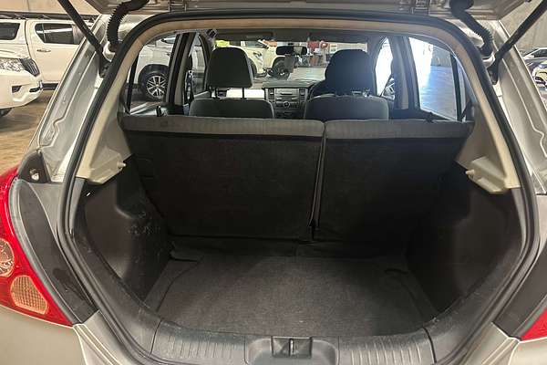 2009 Nissan Tiida ST C11