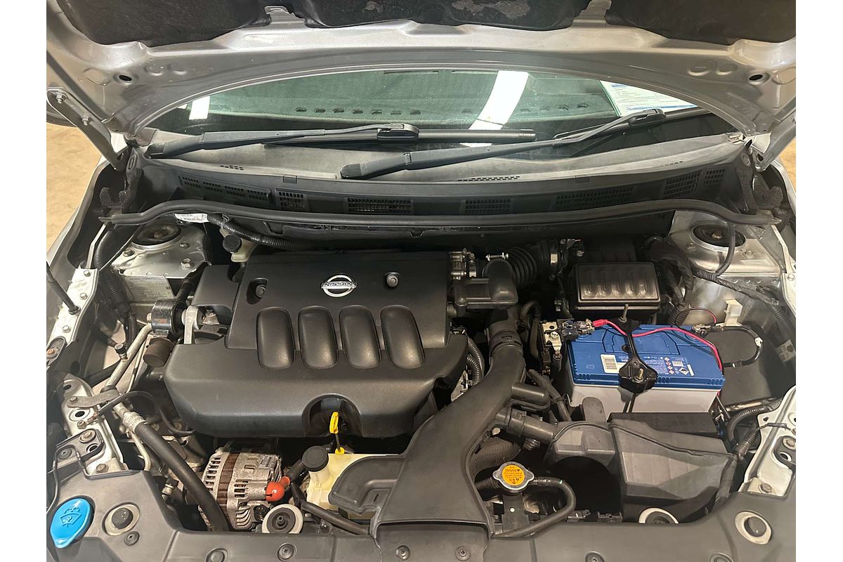 2009 Nissan Tiida ST C11