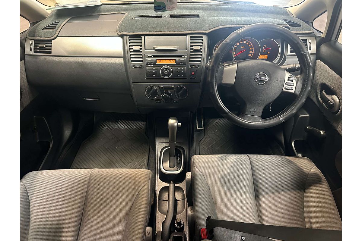 2009 Nissan Tiida ST C11