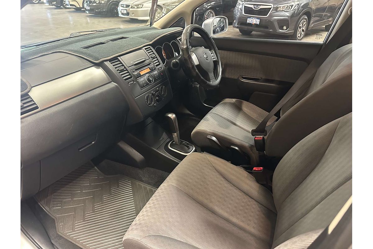 2009 Nissan Tiida ST C11