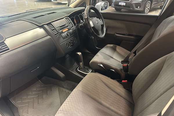 2009 Nissan Tiida ST C11