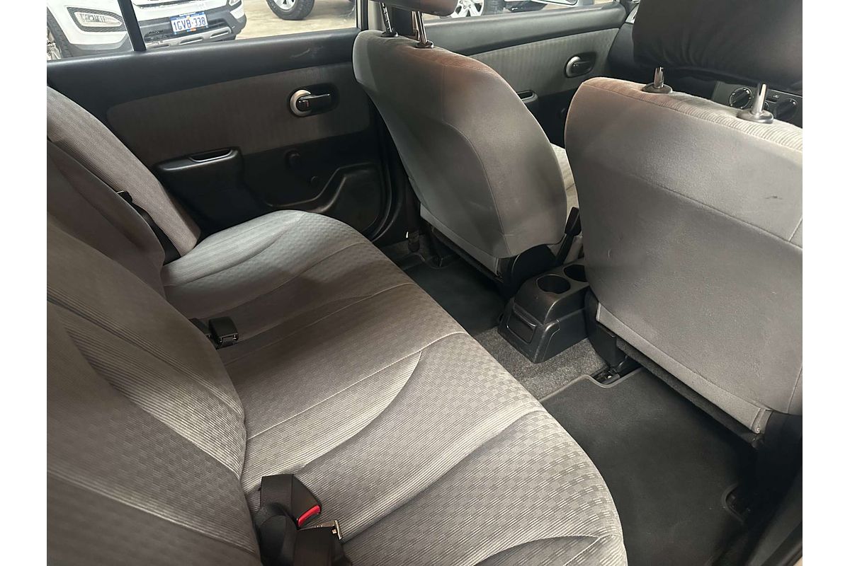 2009 Nissan Tiida ST C11