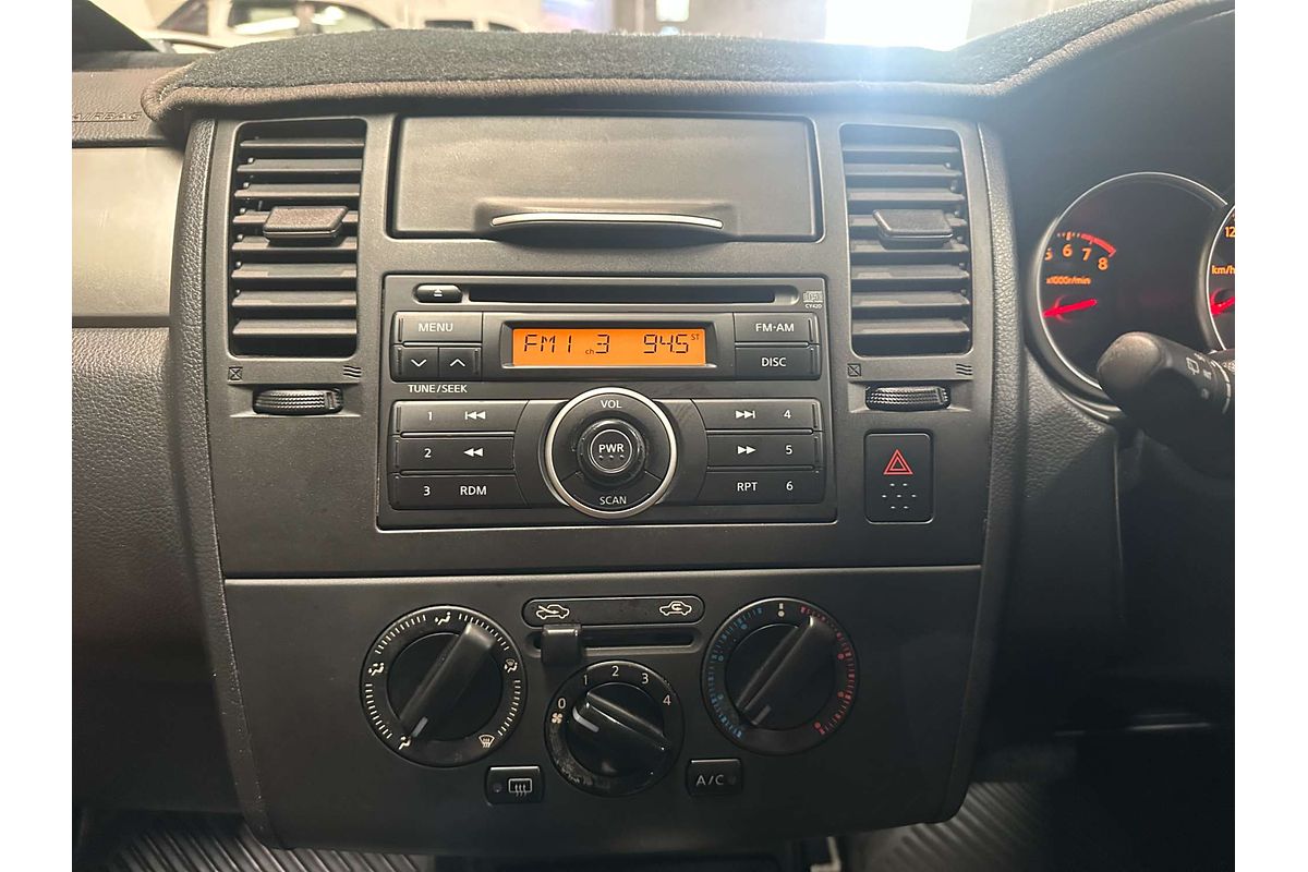 2009 Nissan Tiida ST C11