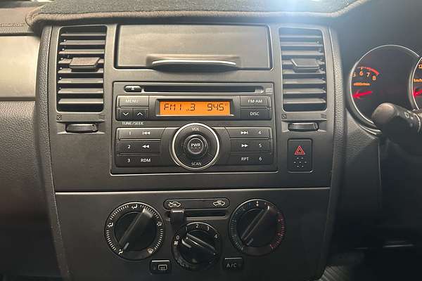 2009 Nissan Tiida ST C11