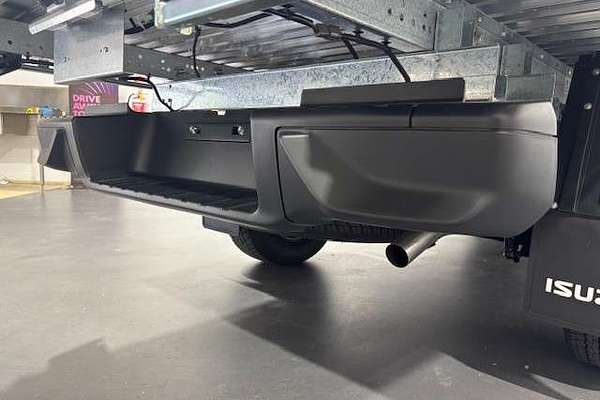 2025 Isuzu D-MAX SX 4X4