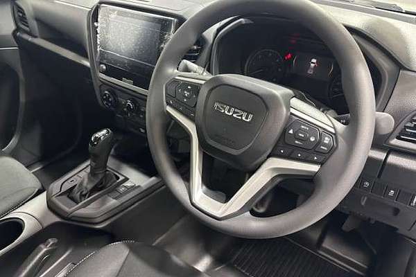 2025 Isuzu D-MAX SX 4X4