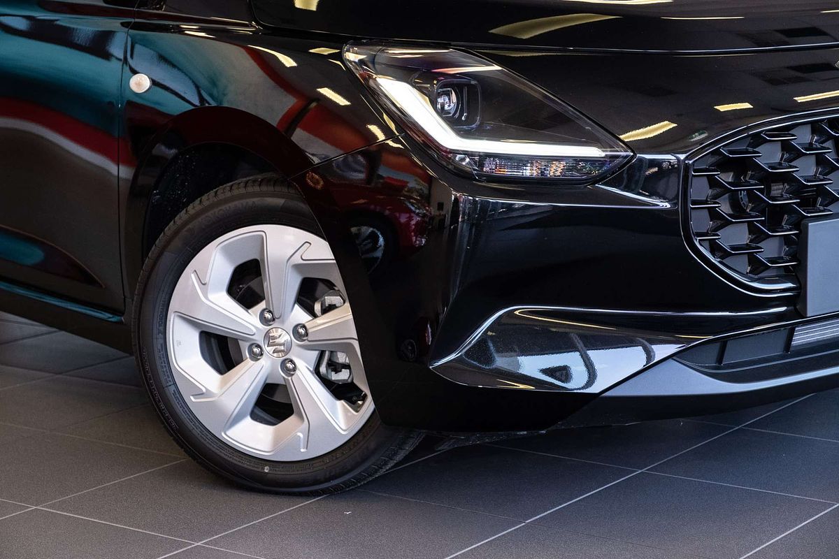 2024 Suzuki Swift Hybrid Plus UZ