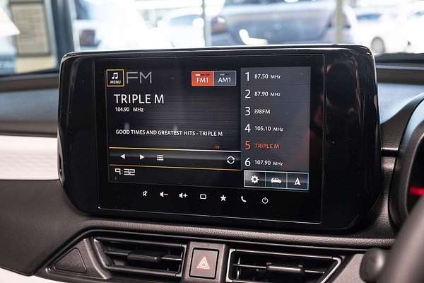 2024 Suzuki Swift Hybrid Plus UZ