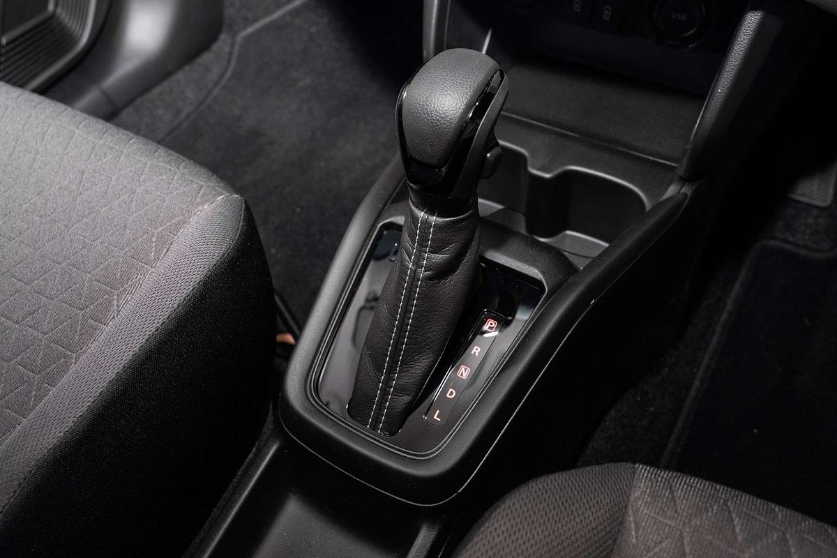 2024 Suzuki Swift Hybrid Plus UZ