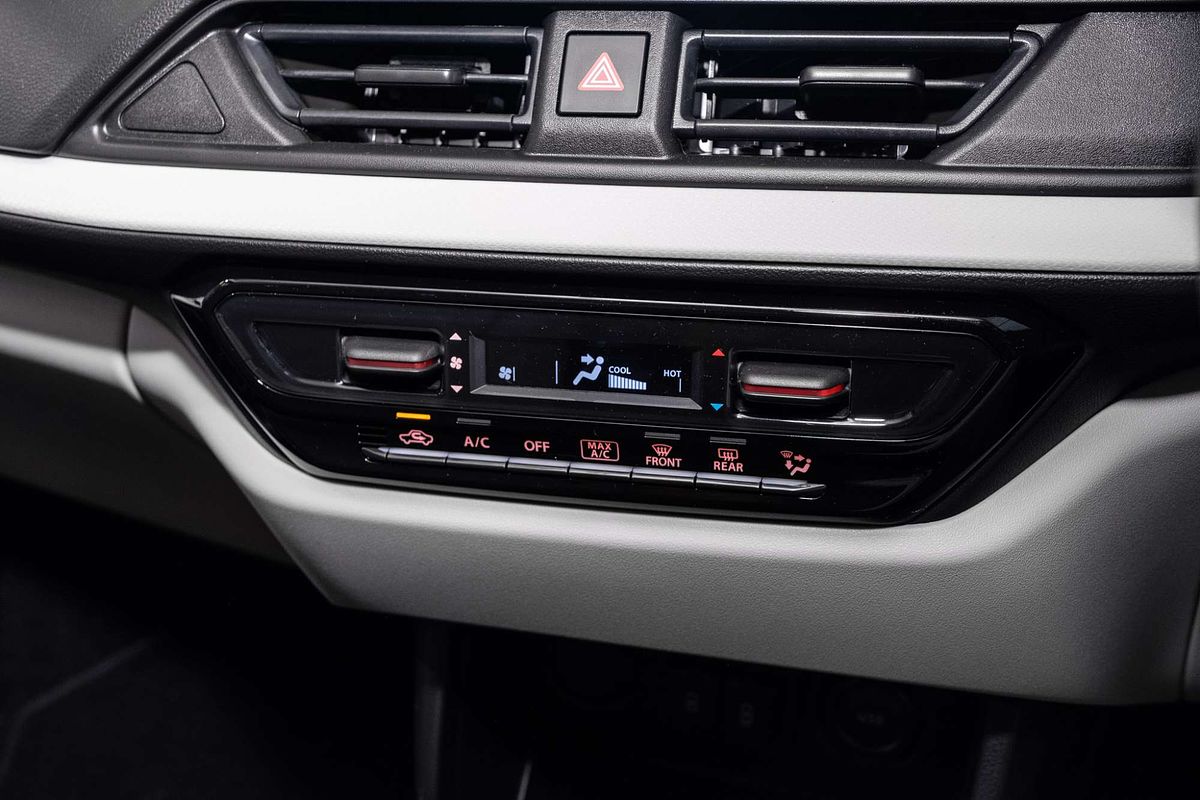 2024 Suzuki Swift Hybrid Plus UZ