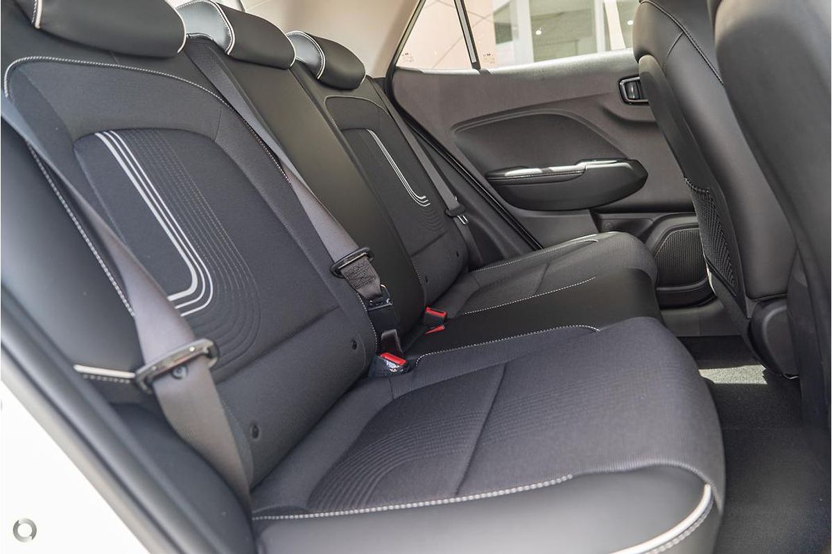 2025 Hyundai Venue Active QX.V5