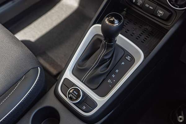 2025 Hyundai Venue Active QX.V5