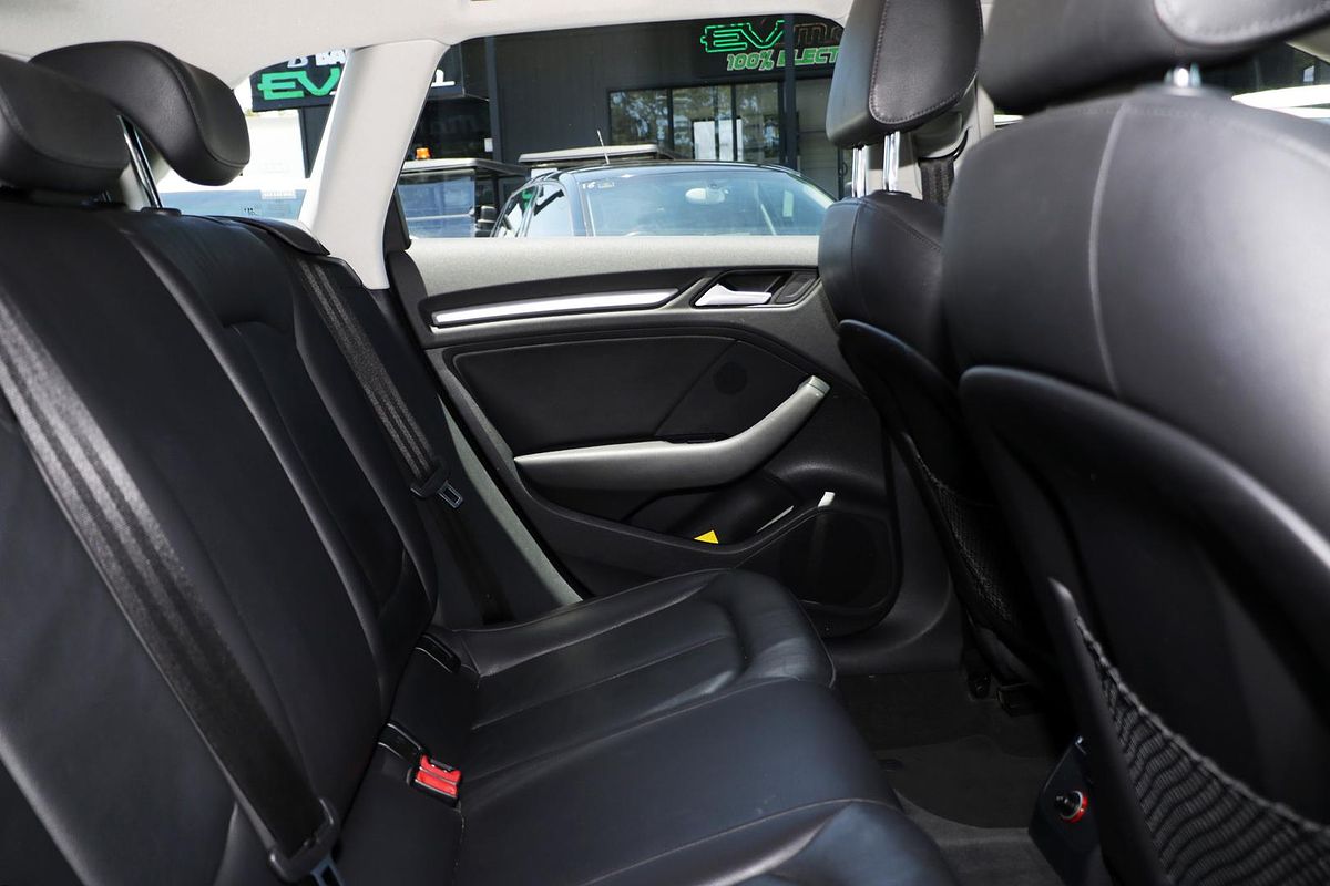 2015 Audi A3 Attraction 8V