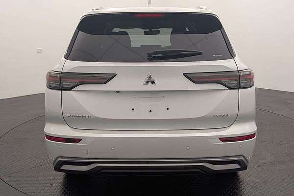 2025 Mitsubishi Outlander Exceed ZM
