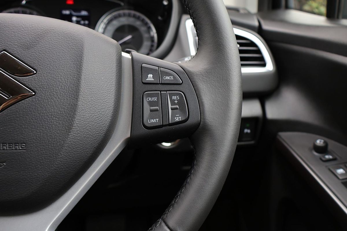 2024 Suzuki S-Cross JYB